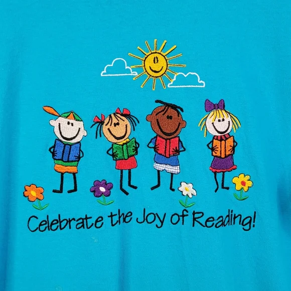 Celebrate the Joy of Reading Vintage Embroidered Children T-Shirt Youth Size M - Picture 2 of 12